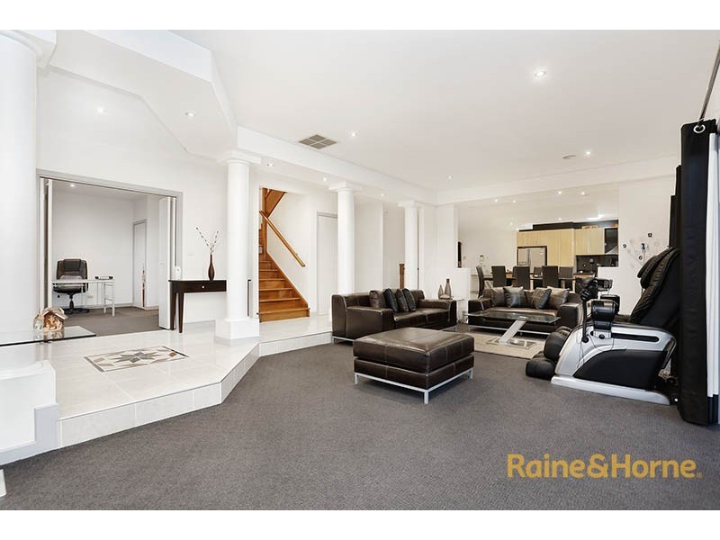 23 Saltwater Crescent, Maribyrnong VIC 3032