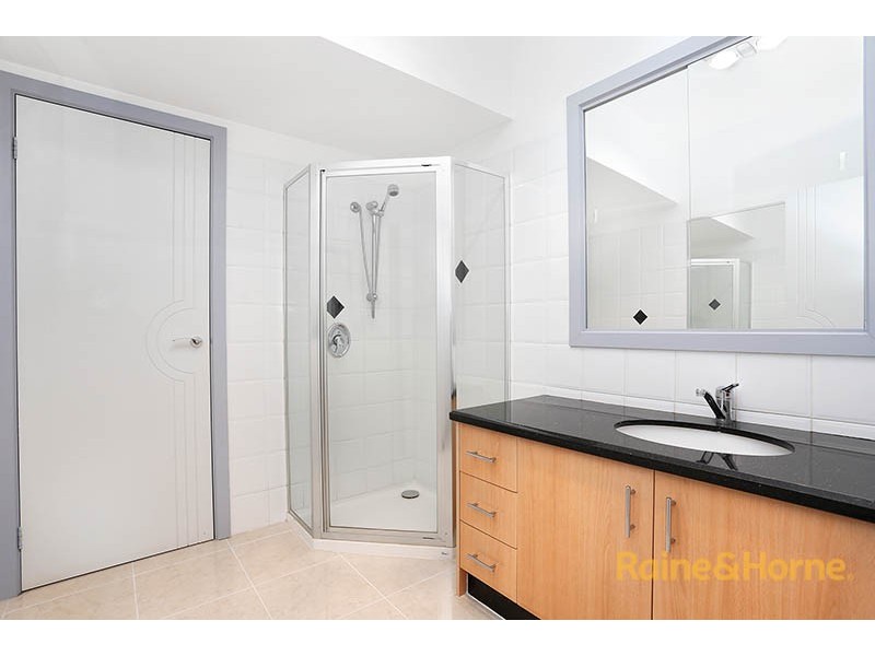 23 Saltwater Crescent, Maribyrnong VIC 3032