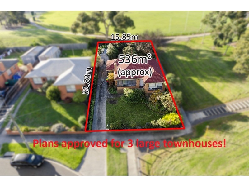 16 Glenys Avenue, Airport West VIC 3042