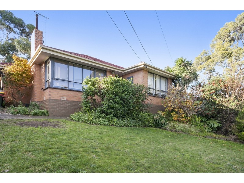 16 Glenys Avenue, Airport West VIC 3042