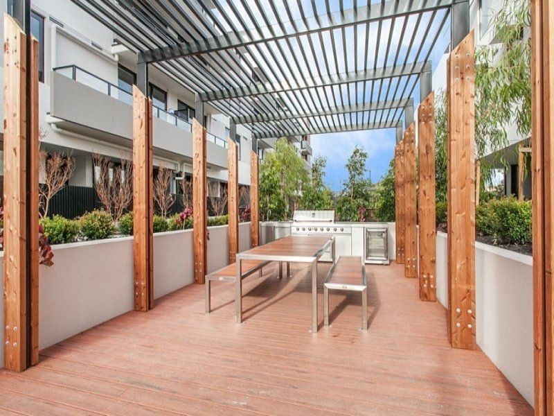 8/24 Barkly Street, Brunswick East VIC 3057