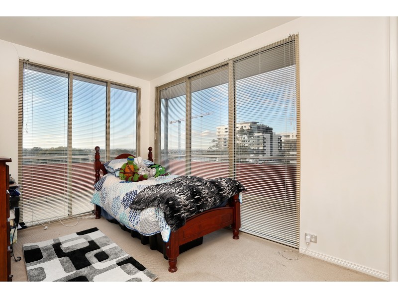 402/77 Village Way, Maribyrnong VIC 3032