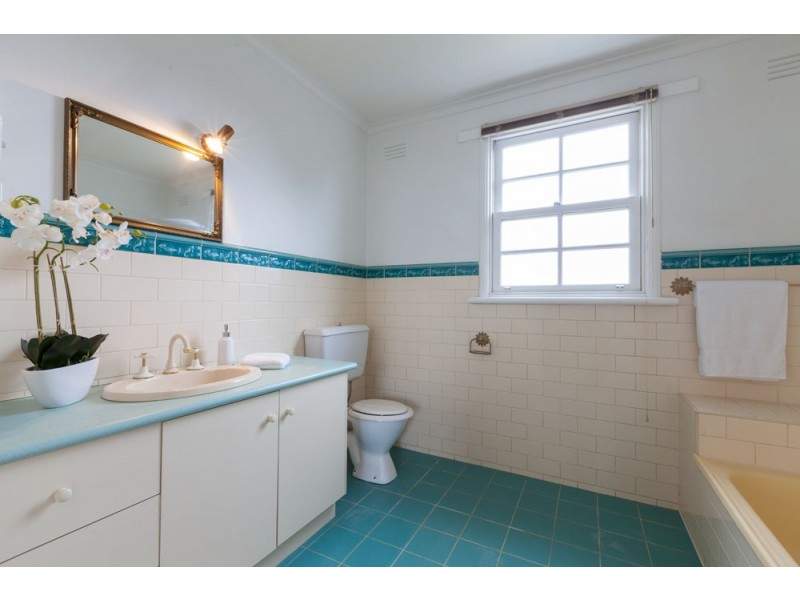 13 Nairn Avenue, Ascot Vale VIC 3032