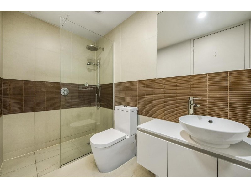 105/8 Berkeley Street, Doncaster VIC 3108