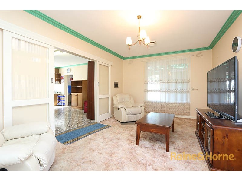 13 Curtin Avenue, Lalor VIC 3075