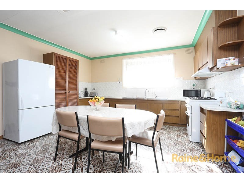 13 Curtin Avenue, Lalor VIC 3075