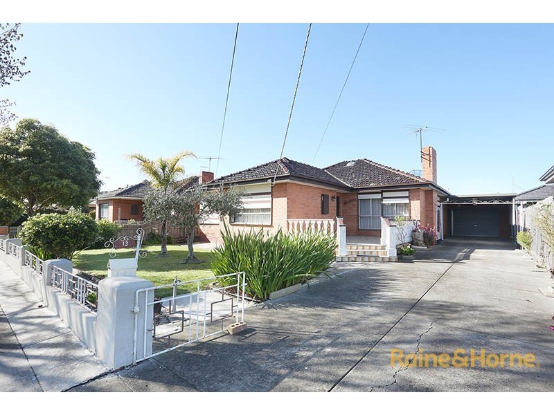 13 Curtin Avenue, Lalor VIC 3075