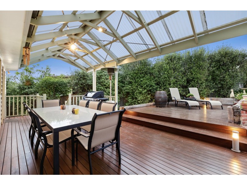 4 Hunt Crescent, Ascot Vale VIC 3032