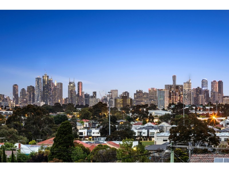 4 Hunt Crescent, Ascot Vale VIC 3032