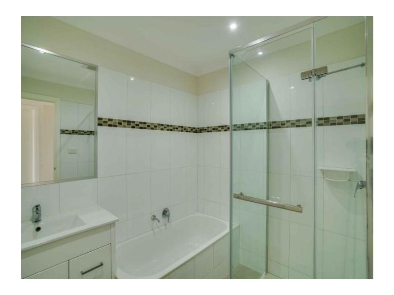 2/162 Victoria Street, Seddon VIC 3011