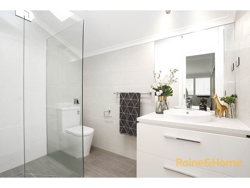 4 Parade Square, Maribyrnong VIC 3032