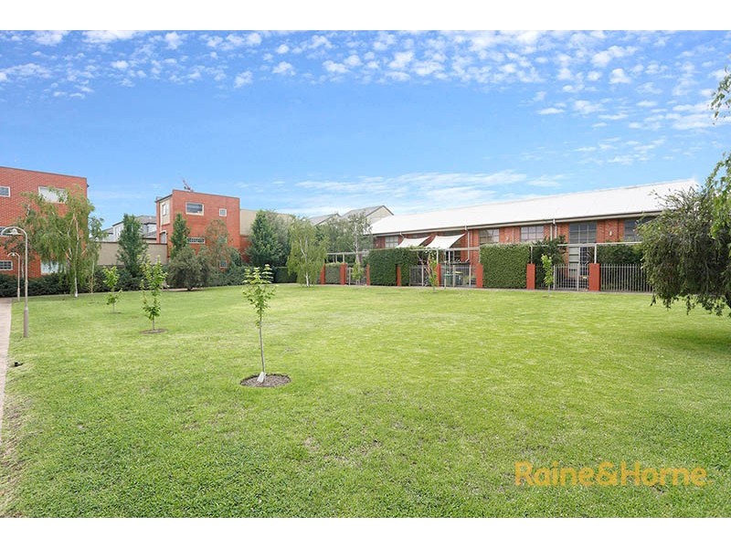 4 Parade Square, Maribyrnong VIC 3032