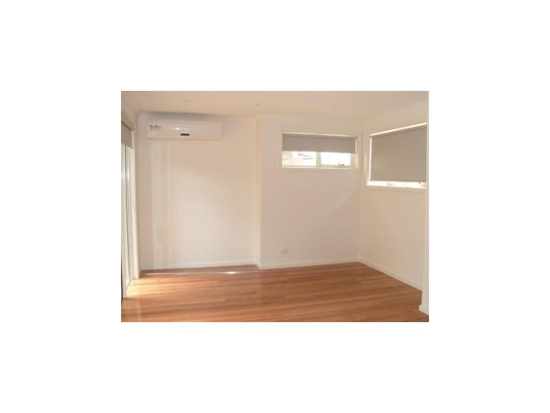 2/105 Raleigh Road, Maribyrnong VIC 3032