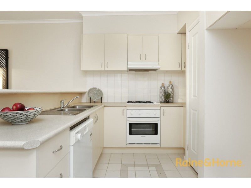 21 McNamara Mews, Kensington VIC 3031