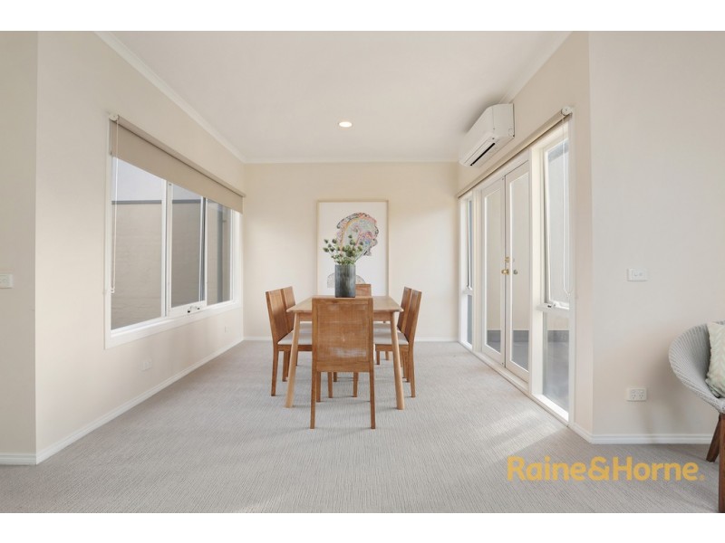 21 McNamara Mews, Kensington VIC 3031