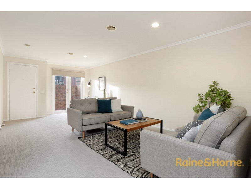 21 McNamara Mews, Kensington VIC 3031