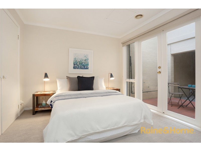 21 McNamara Mews, Kensington VIC 3031