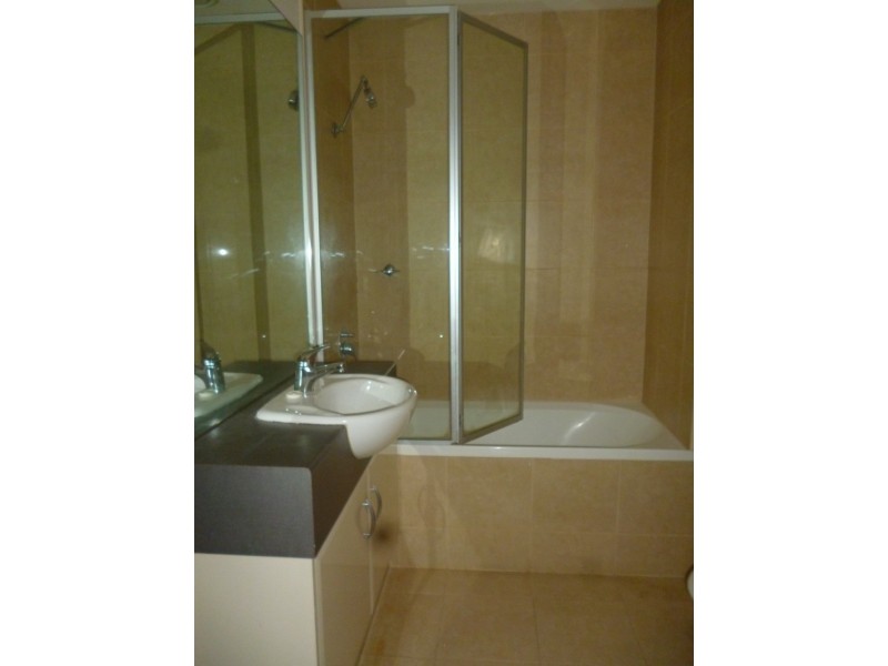 204/77 Village Way, Maribyrnong VIC 3032