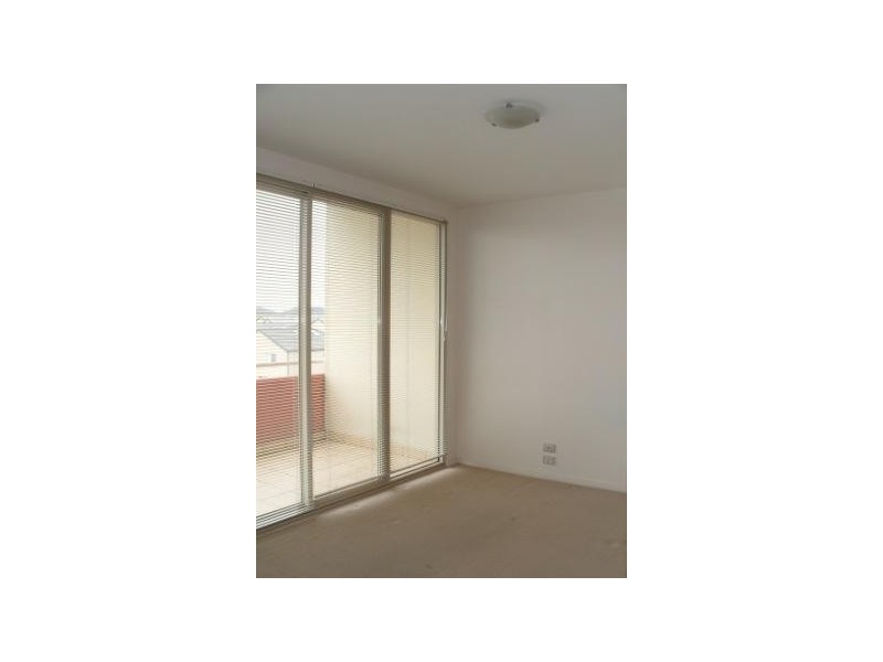 402/77 Village Way, Maribyrnong VIC 3032