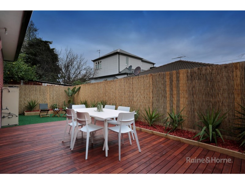 61 Pilgrim Street, Seddon VIC 3011