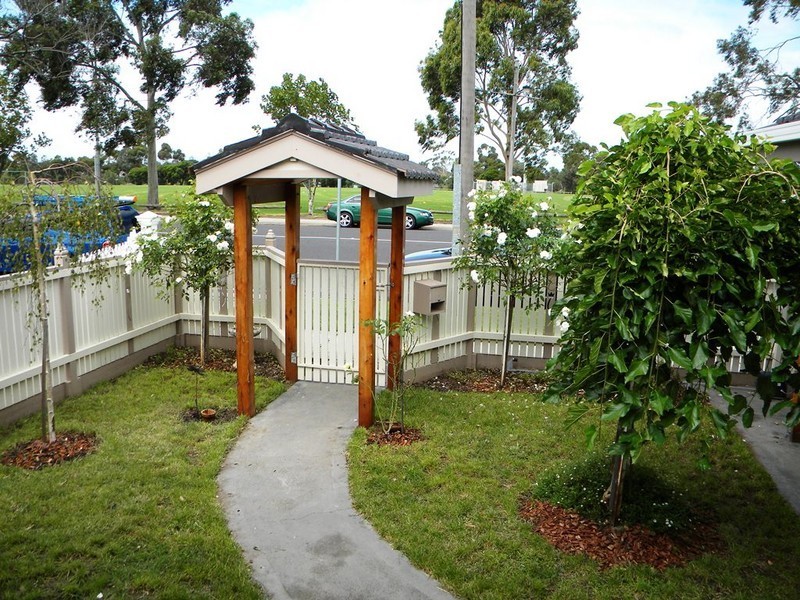 44A  Woodland Street, Strathmore VIC 3041