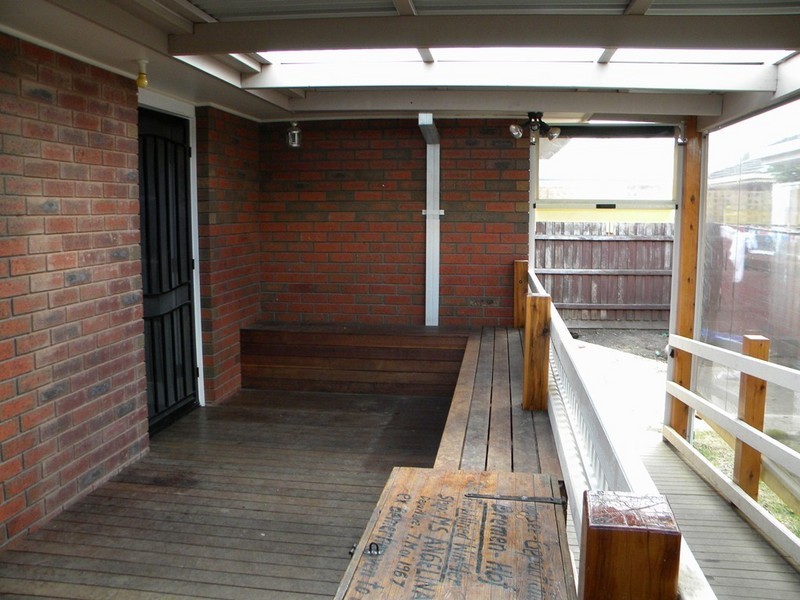 44A  Woodland Street, Strathmore VIC 3041