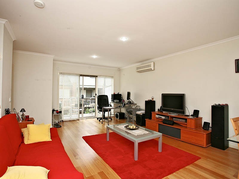 19 Rimfire Walk, Maribyrnong VIC 3032