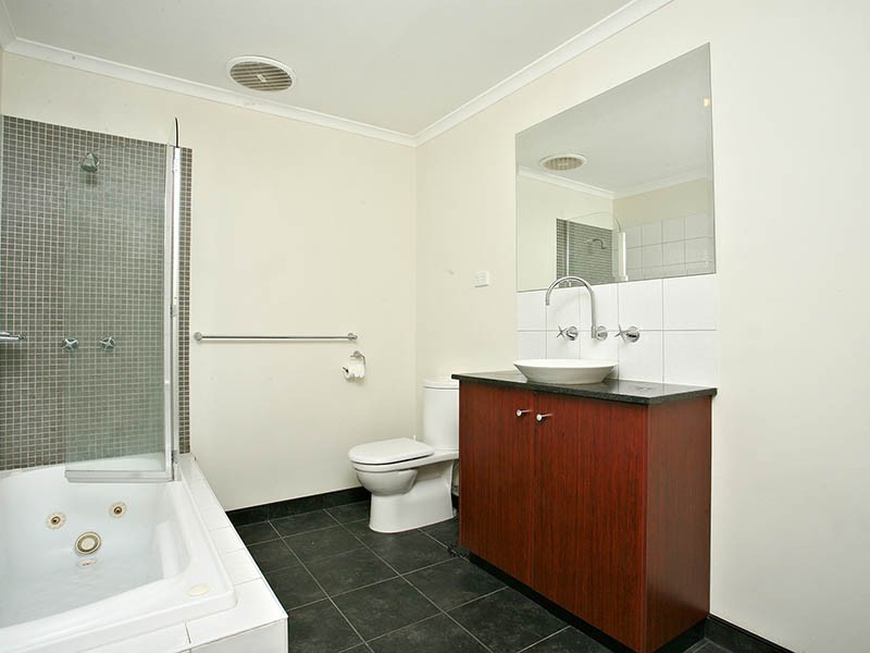 19 Rimfire Walk, Maribyrnong VIC 3032