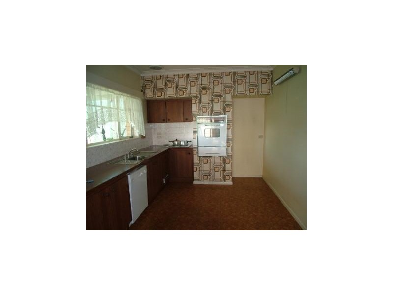 20 Riverview Street, Avondale Heights VIC 3034