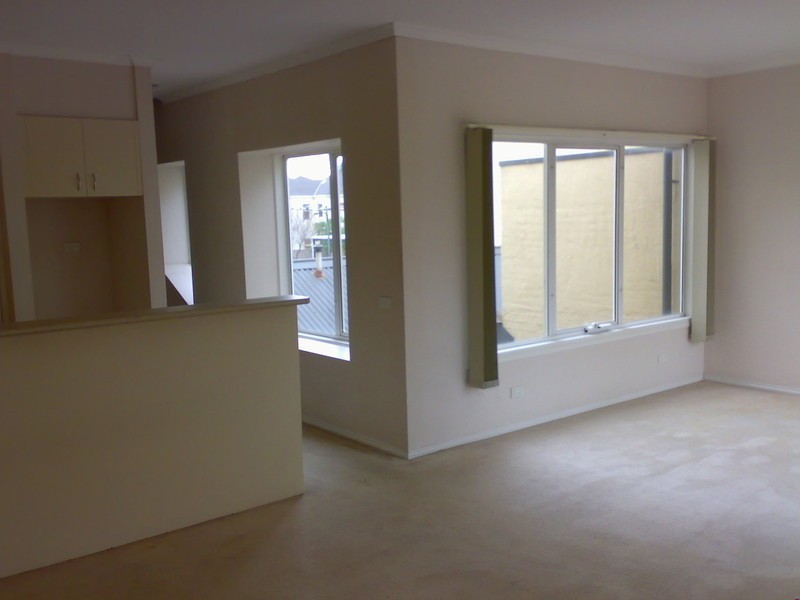 21 McNamara Mews, Kensington VIC 3031