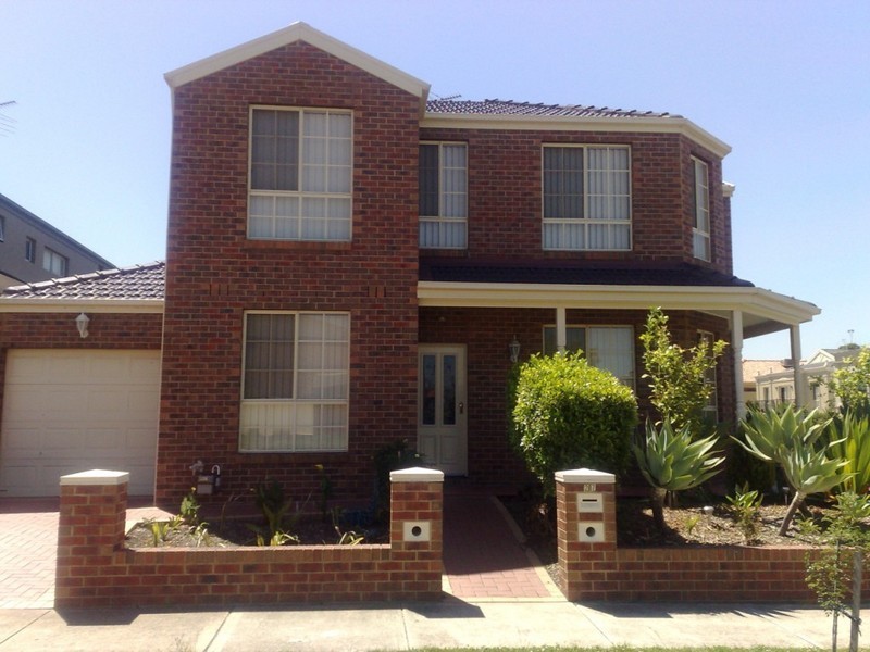 27 Cypress Way, Maribyrnong VIC 3032