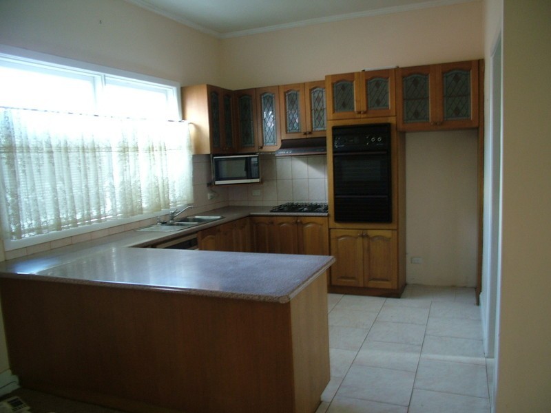 39 Sandown Road, Ascot Vale VIC 3032
