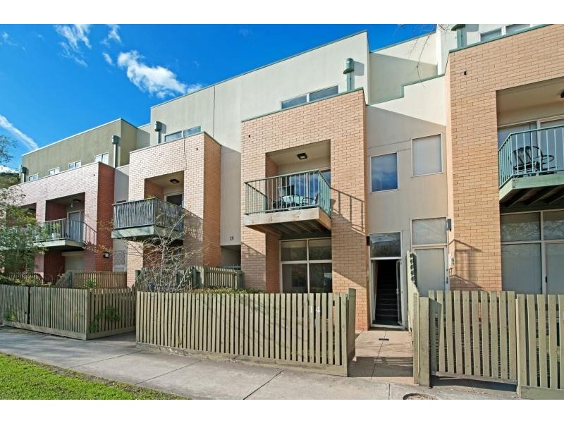 14 Wests Road, Maribyrnong VIC 3032