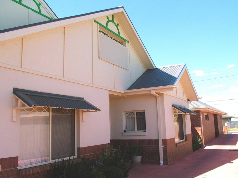 1/25 Vine Street, Braybrook VIC 3019