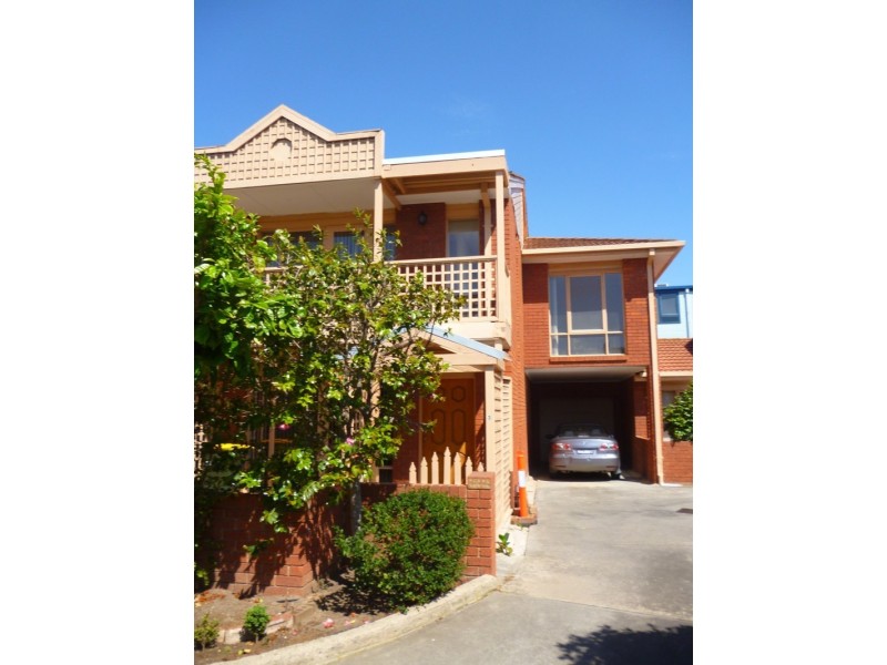 3/18  Sandown Road, Ascot Vale VIC 3032