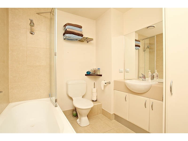 209/77 Village Way, Maribyrnong VIC 3032