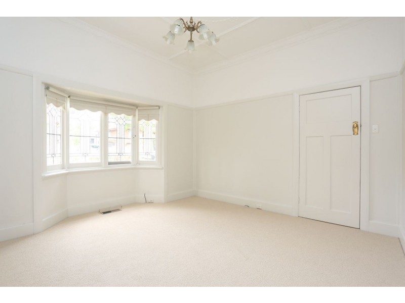 84 Clarinda Road, Moonee Ponds VIC 3039