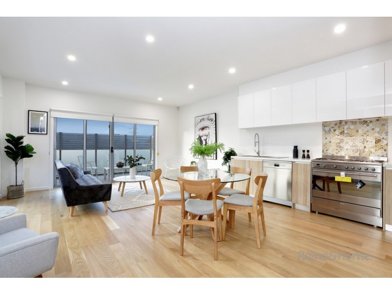 1/8 Hillside Crescent, Maribyrnong VIC 3032