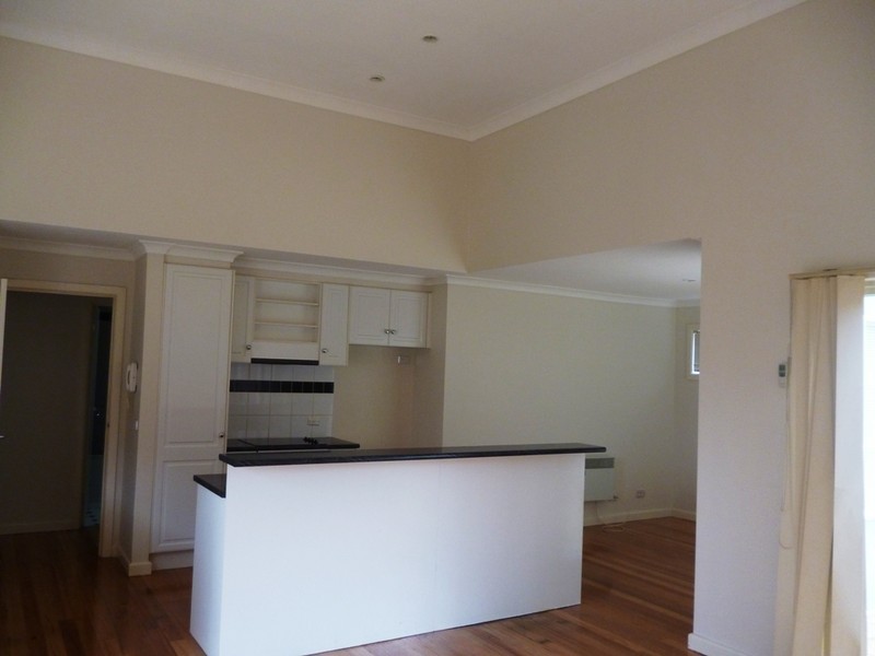 8 Gatehouse Place, Maribyrnong VIC 3032