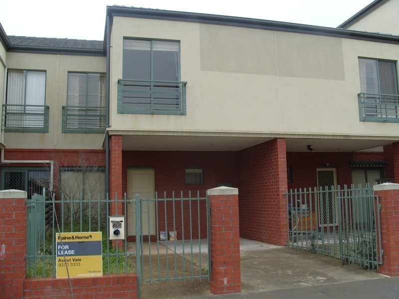 76 Blair Street, Maribyrnong VIC 3032