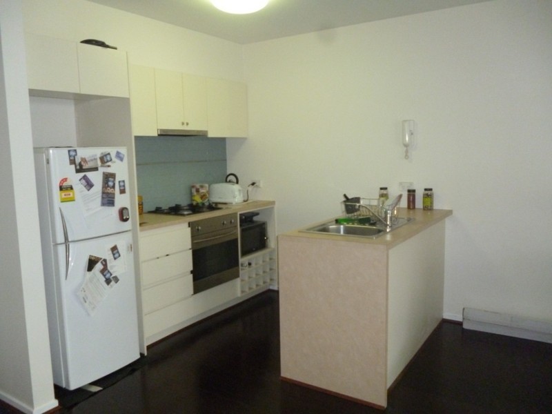 C211/60 Speakman Street, Kensington VIC 3031