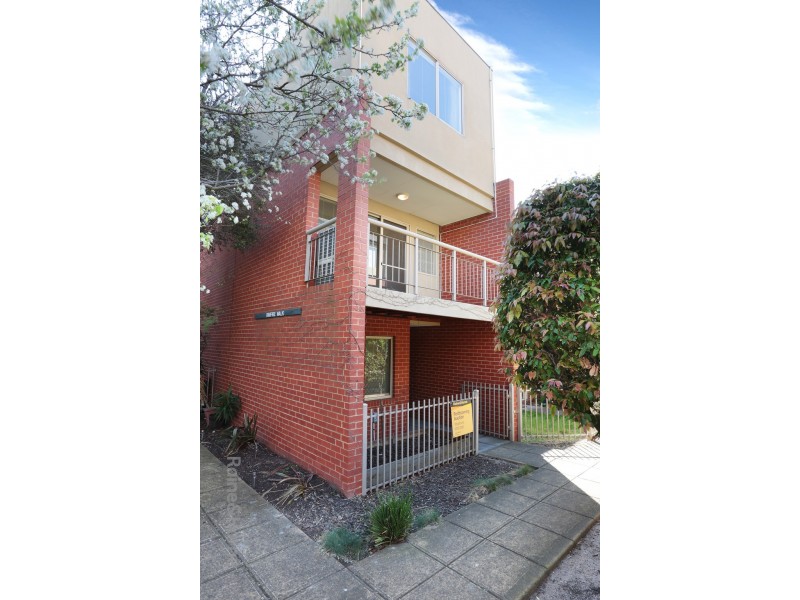 11 Rimfire Walk, Maribyrnong VIC 3032