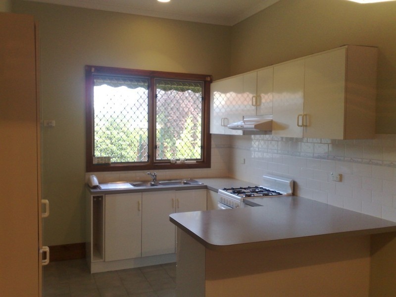 17 The Parade, Ascot Vale VIC 3032