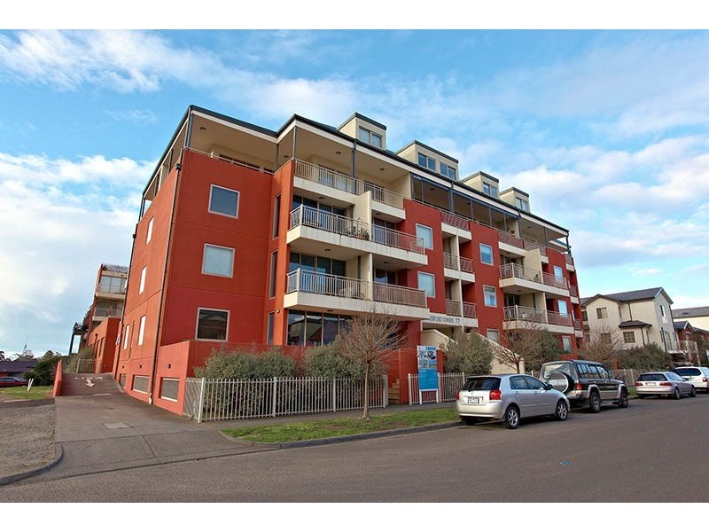 209/77 Village Way, Maribyrnong VIC 3032