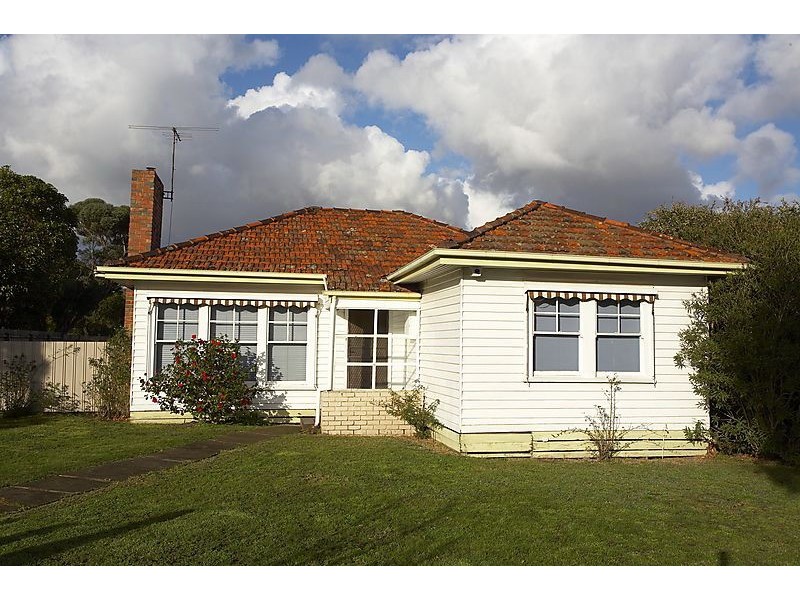 16 Mitchell Parade, Pascoe Vale South VIC 3044