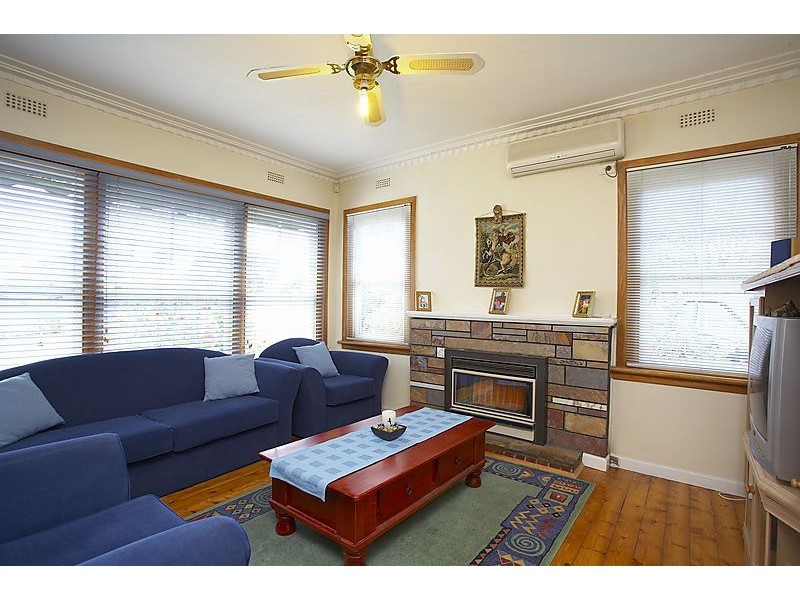 16 Mitchell Parade, Pascoe Vale South VIC 3044