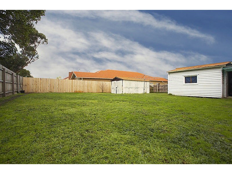 16 Mitchell Parade, Pascoe Vale South VIC 3044