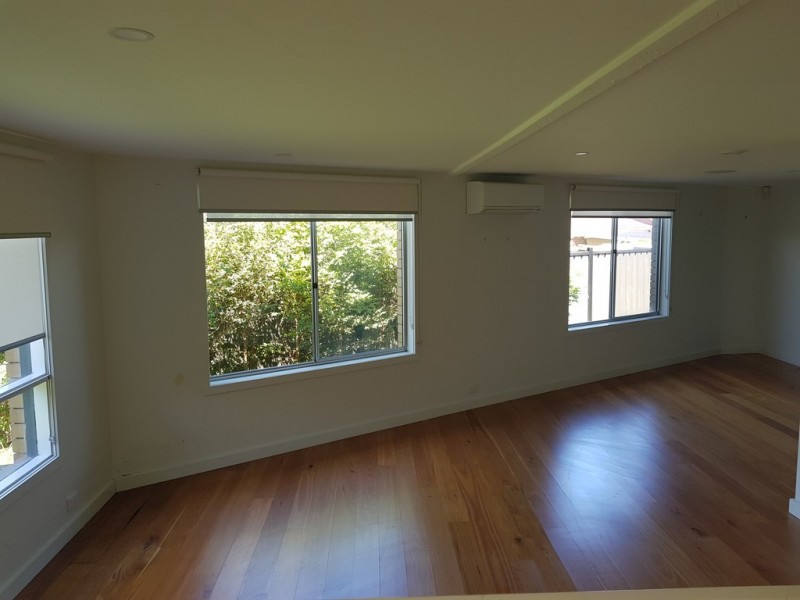 8 Patrick Court, Airport West VIC 3042