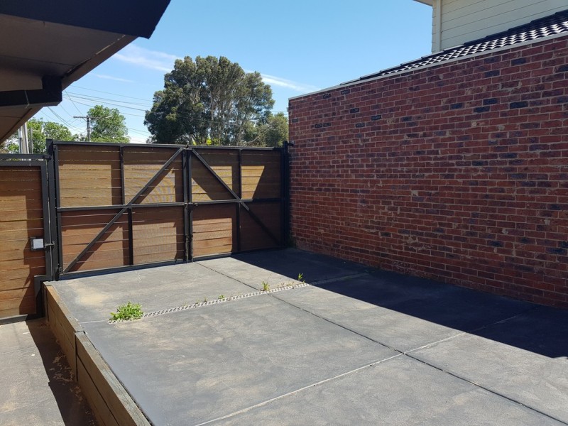 8 Patrick Court, Airport West VIC 3042