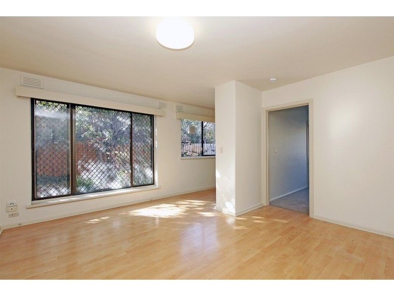 4/93  St Leonards Road, Ascot Vale VIC 3032